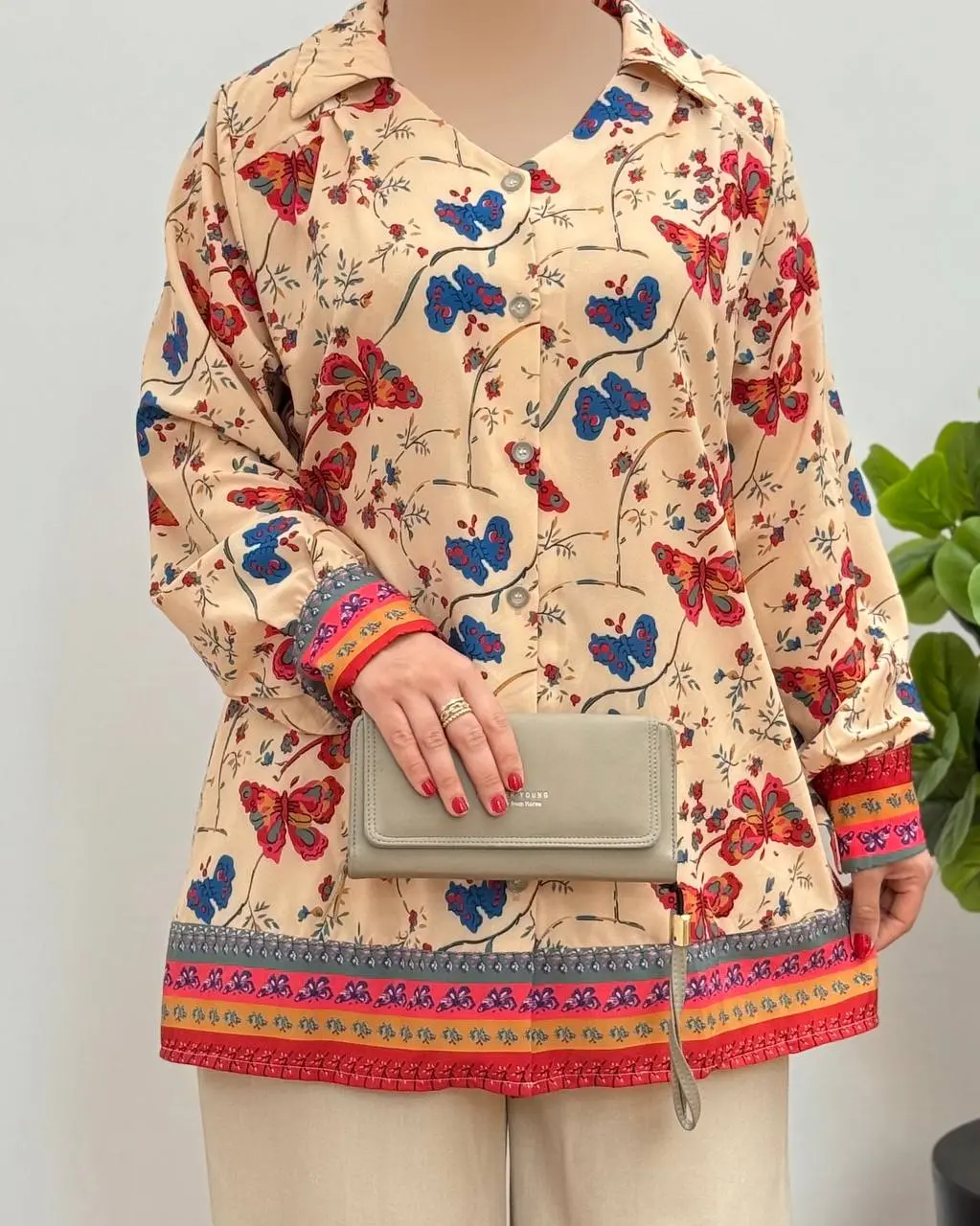 شومیز تمام دکمه